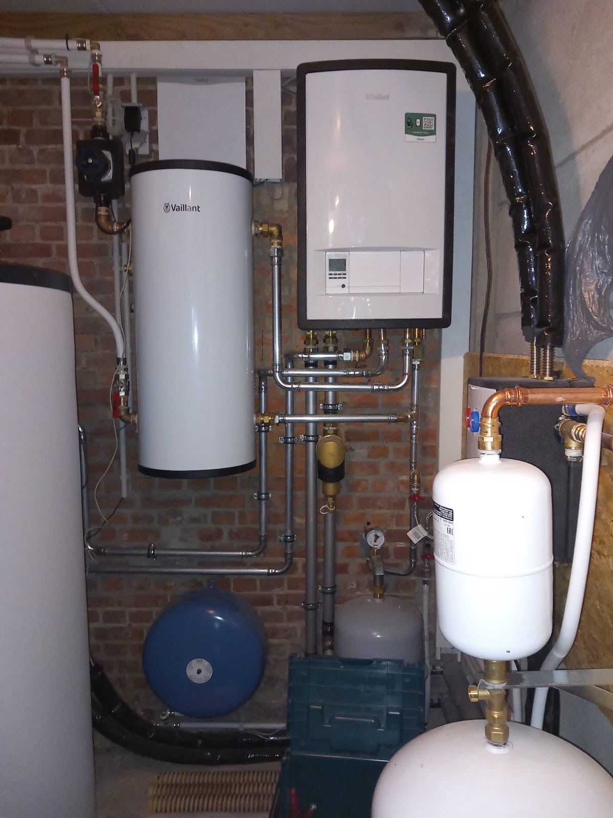 d51cc8e2-a3fa-4c84-82d1-b85d0a97ee9c